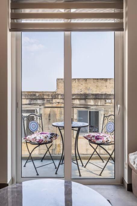 Nocturnal Elegance Apartment By Solea Sliema Exterior photo
